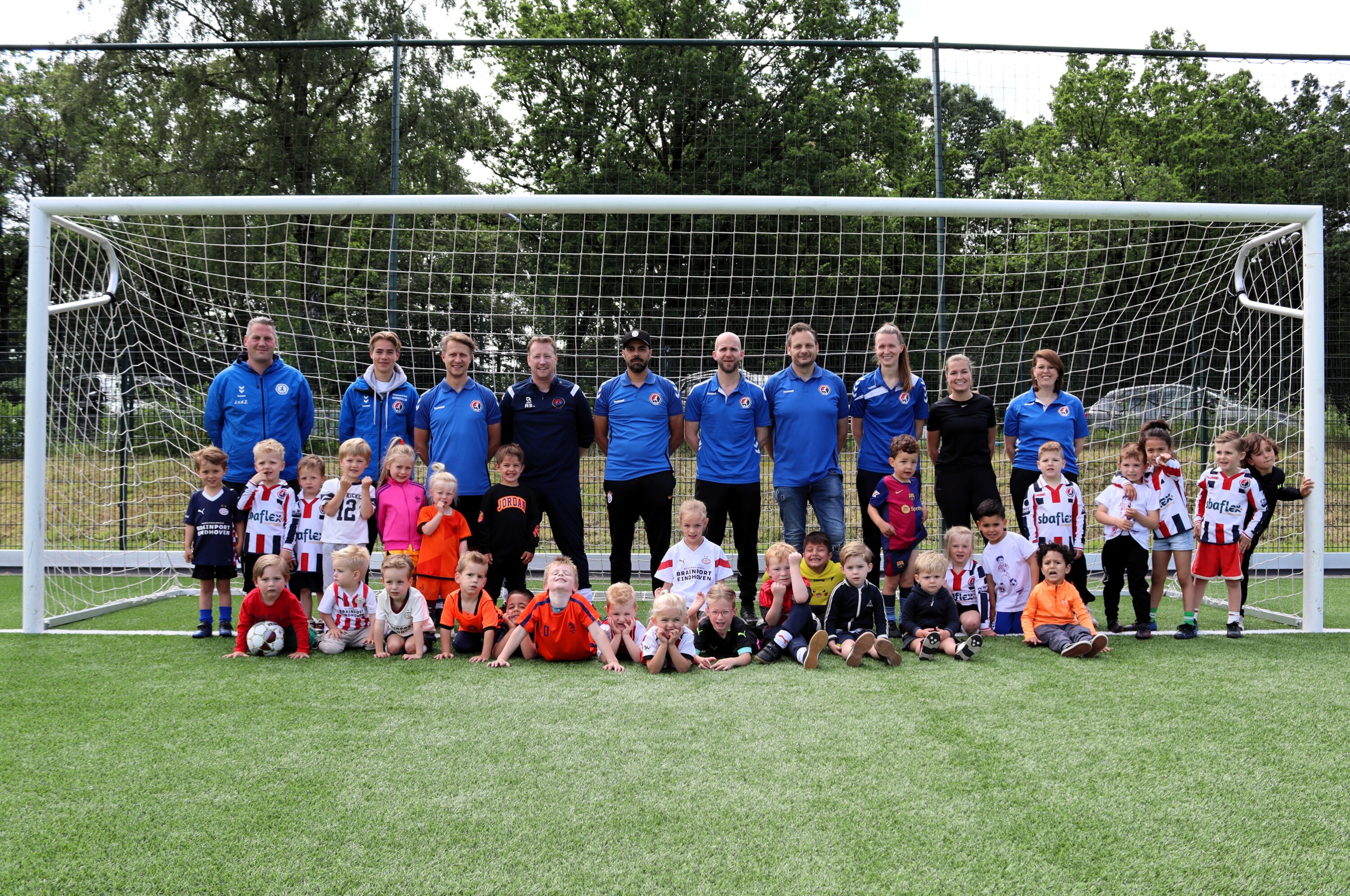 Diewertje Kuijpers afscheid Kidsclub Foto Marc Cleutjens 11